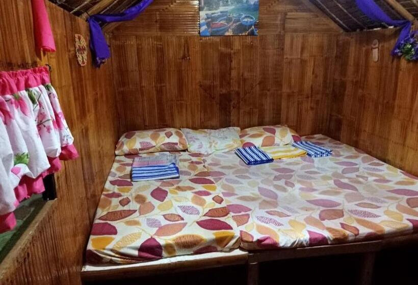 Aamiaismajoitus (B&B) Moalboal Bamboo House / Rooms