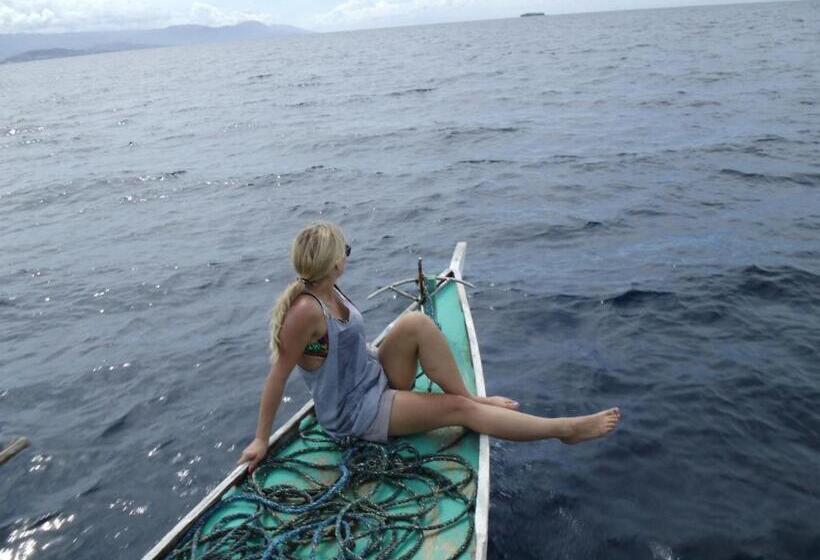 Aamiaismajoitus (B&B) Moalboal Bamboo House / Rooms