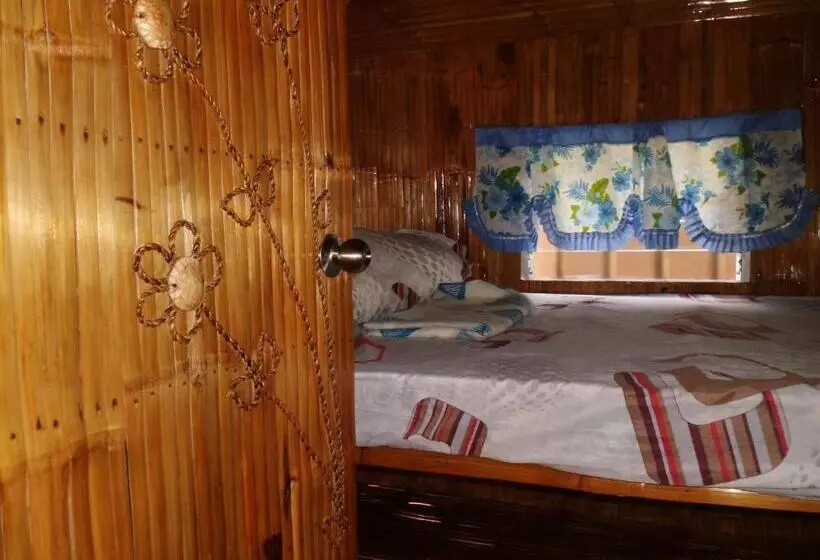 تختخواب و صبحانه Moalboal Bamboo House / Rooms