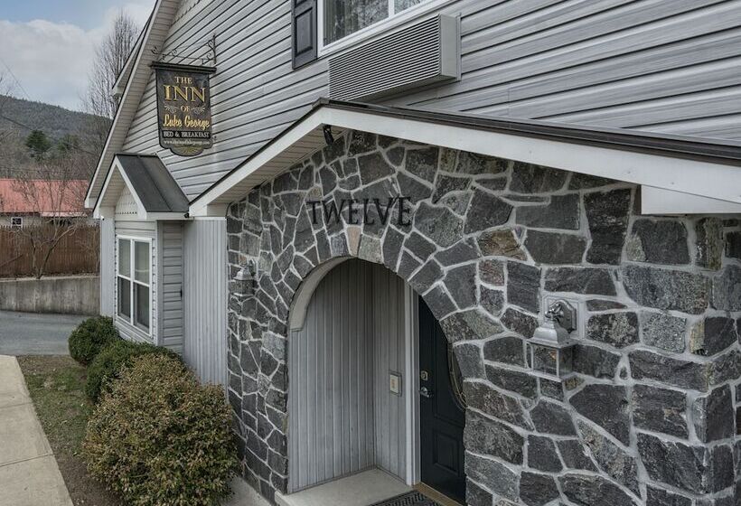 مبيت وإفطار The Inn Of Lake George