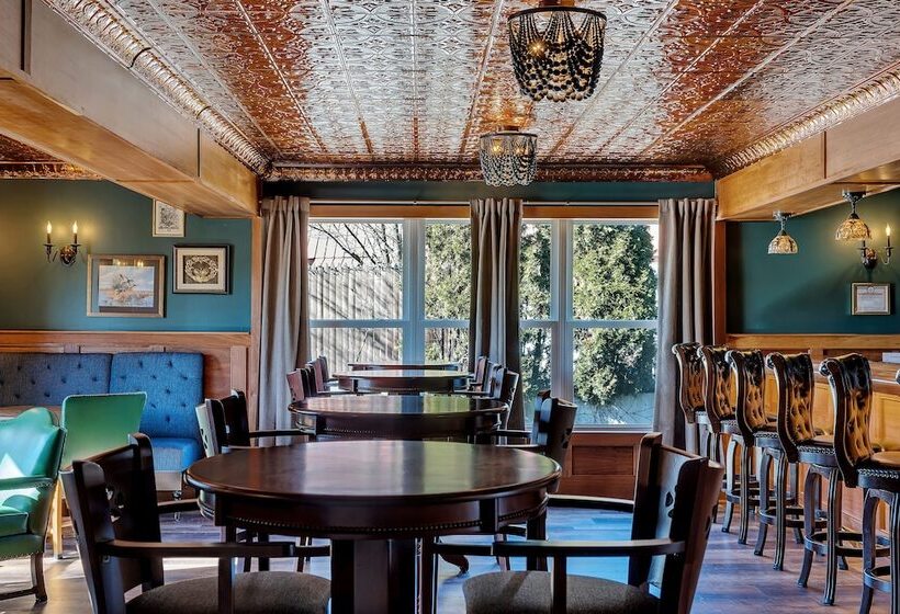 مبيت وإفطار The Inn Of Lake George