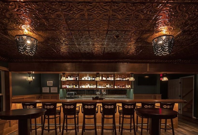 مبيت وإفطار The Inn Of Lake George