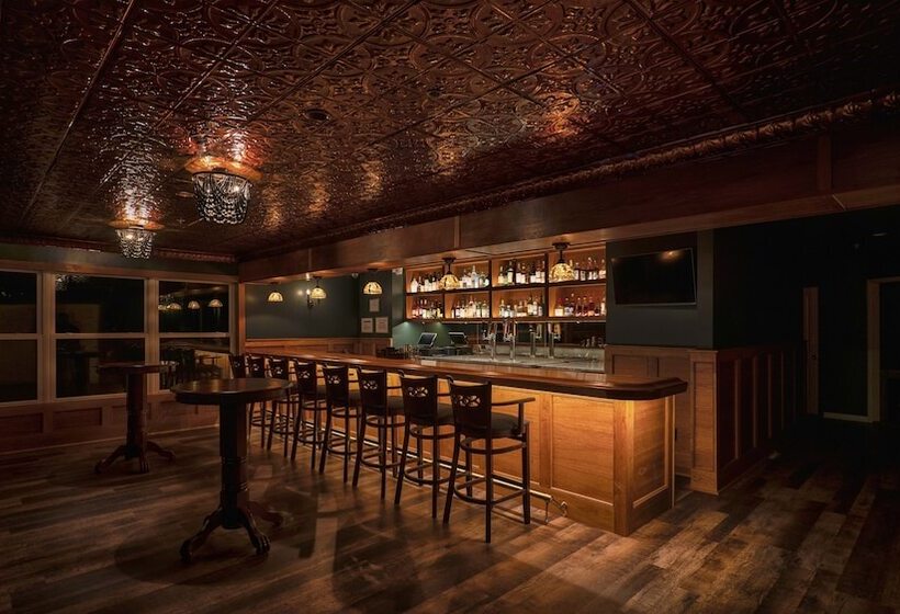 مبيت وإفطار The Inn Of Lake George