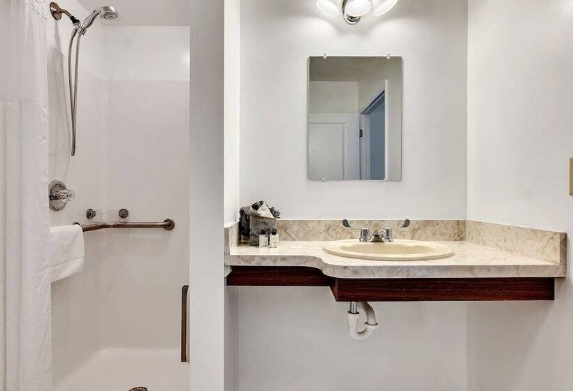 مبيت وإفطار The Inn Of Lake George