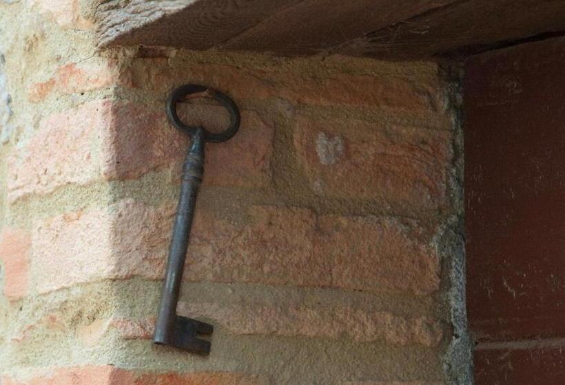 Dimora Storica Nel Cuore Della Toscana