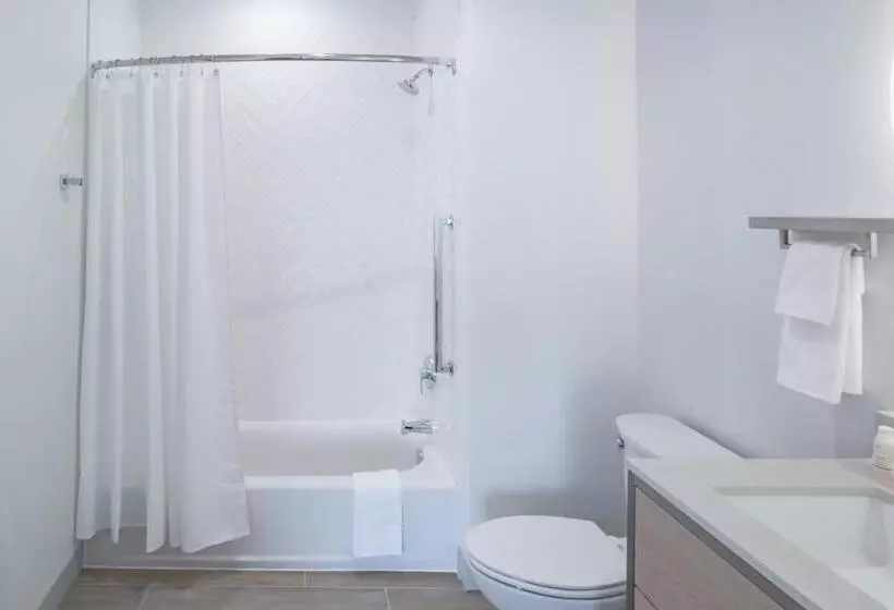 Hotelli Towneplace Suites By Marriott Dallas Rockwall