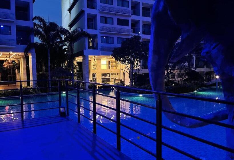 Laguna Beach 3 Maldives