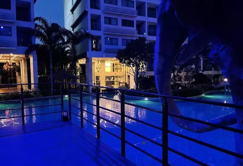 Laguna Beach 3 Maldives