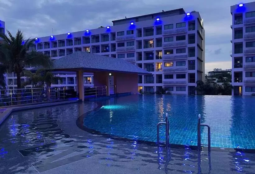 Laguna Beach 3 Maldives