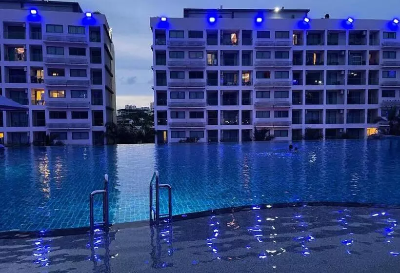 Laguna Beach 3 Maldives