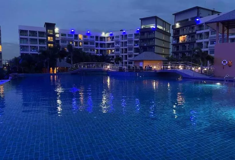 Laguna Beach 3 Maldives