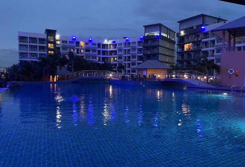 Laguna Beach 3 Maldives