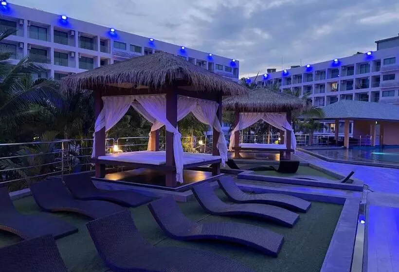 Laguna Beach 3 Maldives