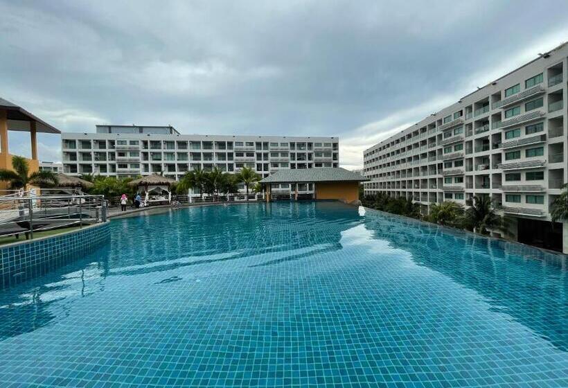 Laguna Beach 3 Maldives