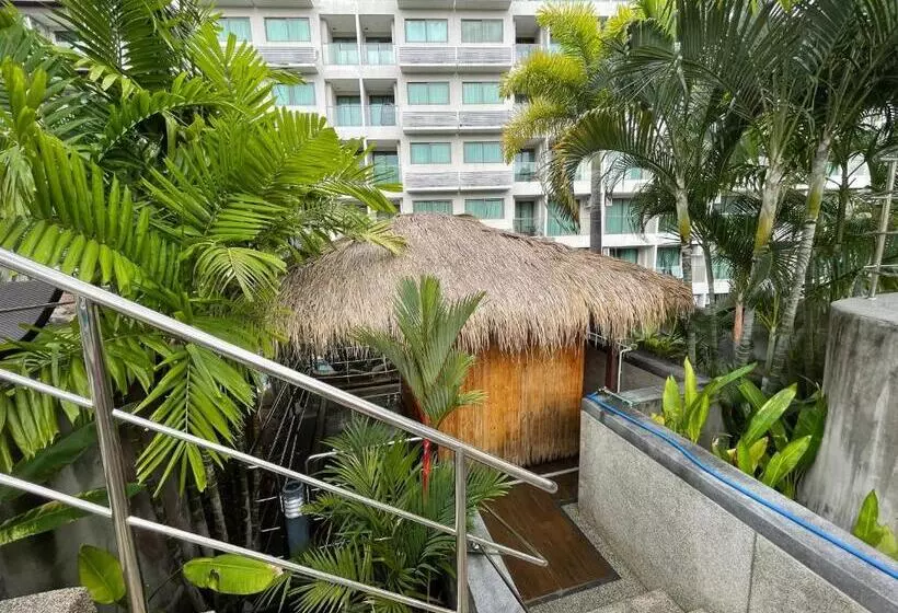 Laguna Beach 3 Maldives