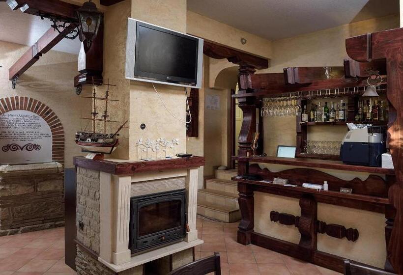 פנסיון House Diona