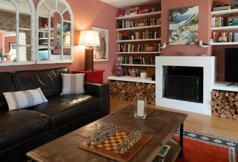 بنسيون La Martinoise Garden