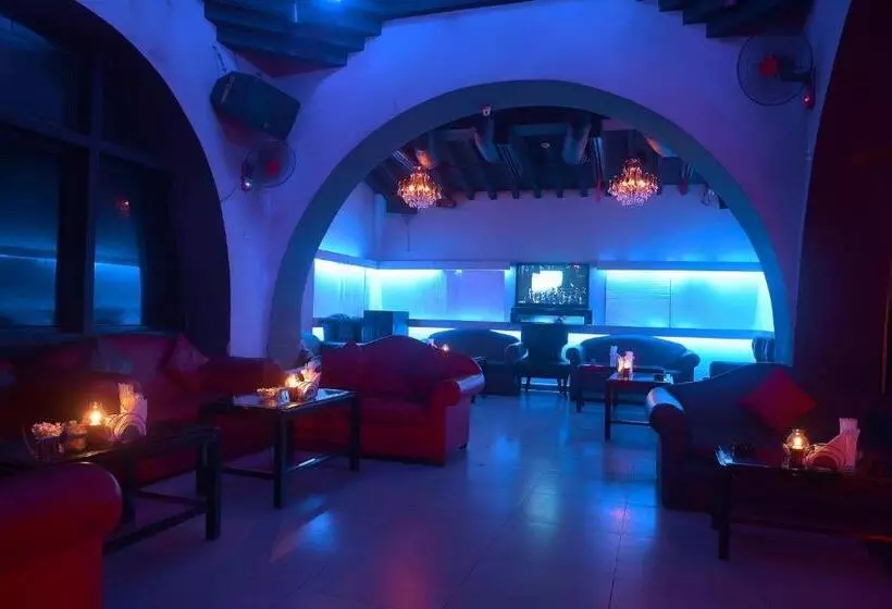 تختخواب و صبحانه Sanafir Hotel   El Pacha Suites Sharm   Adults Only