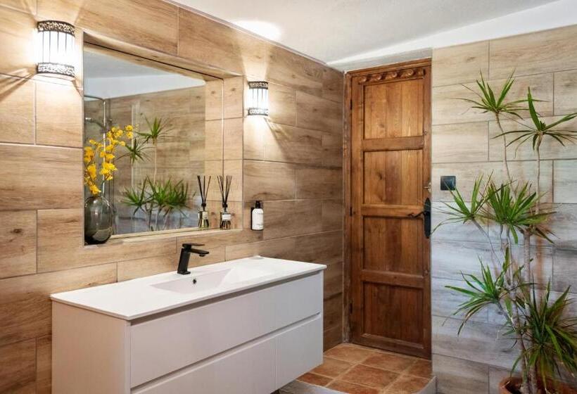 Finca Fabulosa Nudist Resort Adults Only