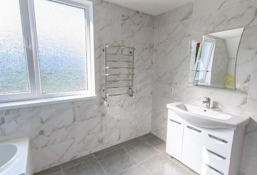 Hotel садиба під лісом