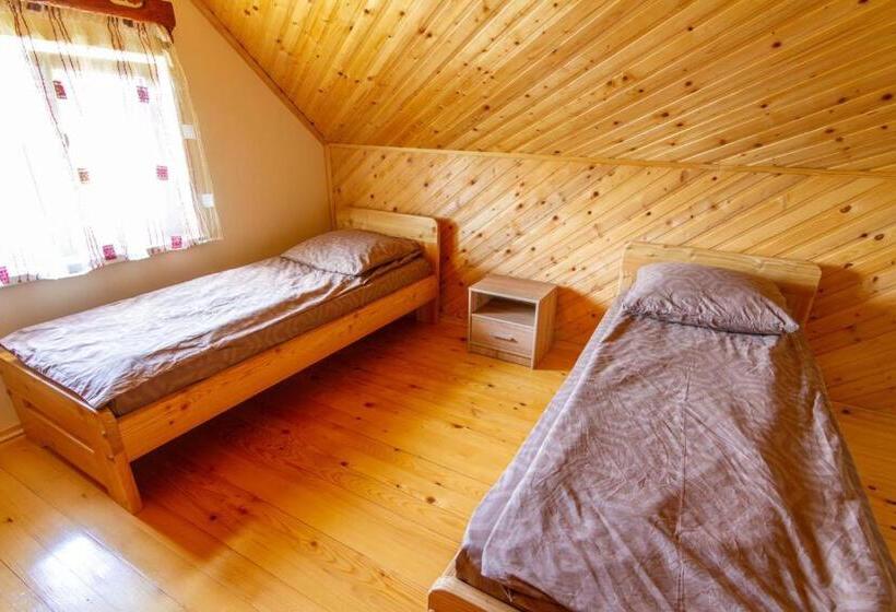 Hotel садиба під лісом