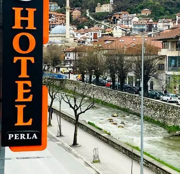 هتل Perla