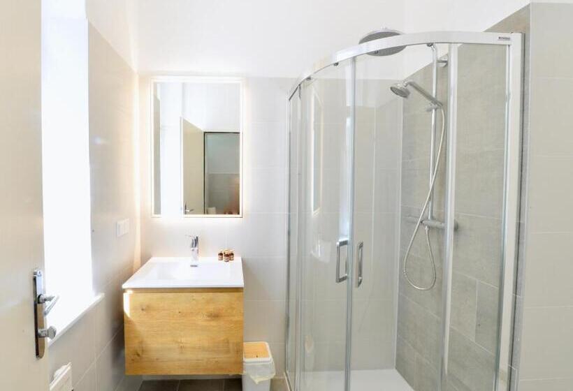 Renovated & Cozy Close To Museumsquartier