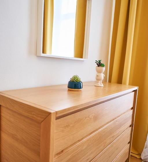 Renovated & Cozy Close To Museumsquartier