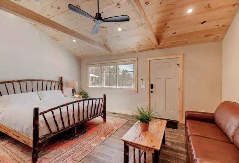 Retkeilymaja The Lodge By Sunapee Stays