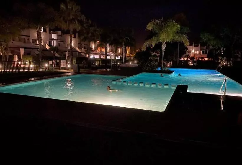 Appartement Avec Solarium Sur Golf Resort