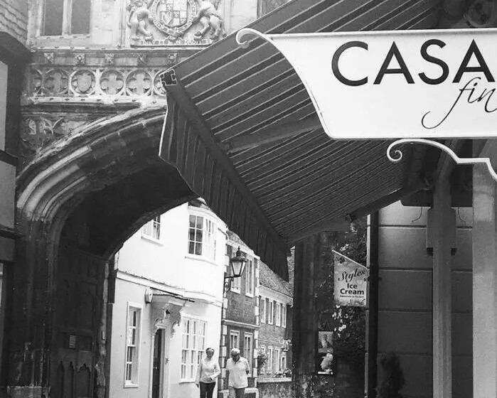 Ground Floor Garden Cottage, Near Stonehenge