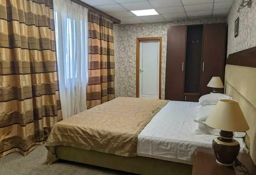 Hotelli Palma Weiss