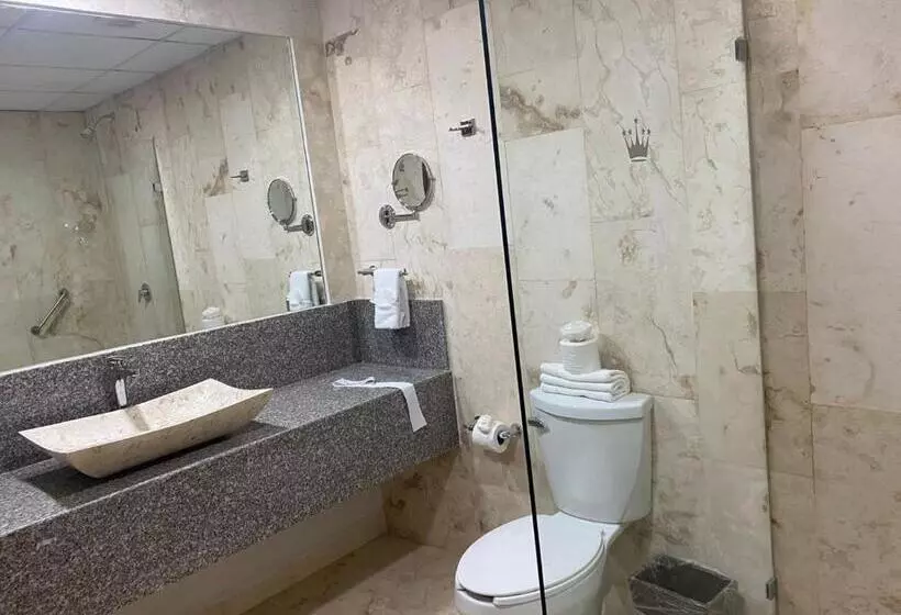 Hotelli Real Hispano