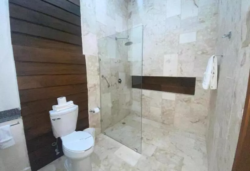 Hotelli Real Hispano