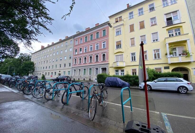 Mini Smart Studio Self Check In