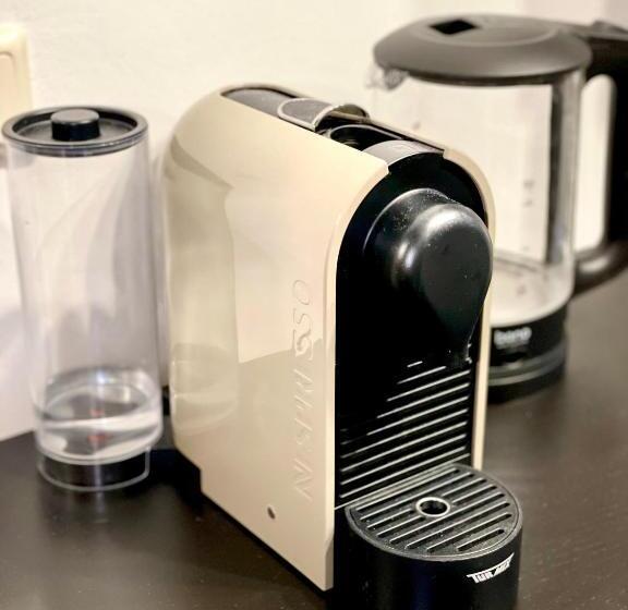 Mini Smart Studio Self Check In