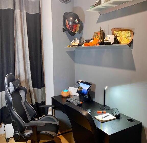 Mini Smart Studio Self Check In