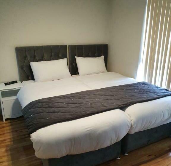 مُتل City Centre 5 Double Bedroom Detached