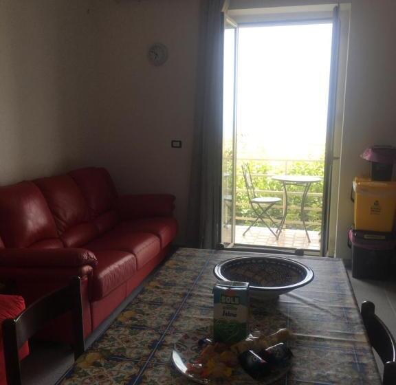 Albahome, Comoda Casa Vacanze Centralissima E Panoramica