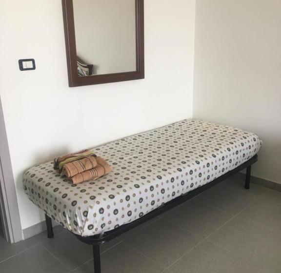 Albahome, Comoda Casa Vacanze Centralissima E Panoramica