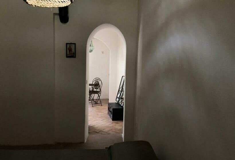 مبيت وإفطار Casa Carmela