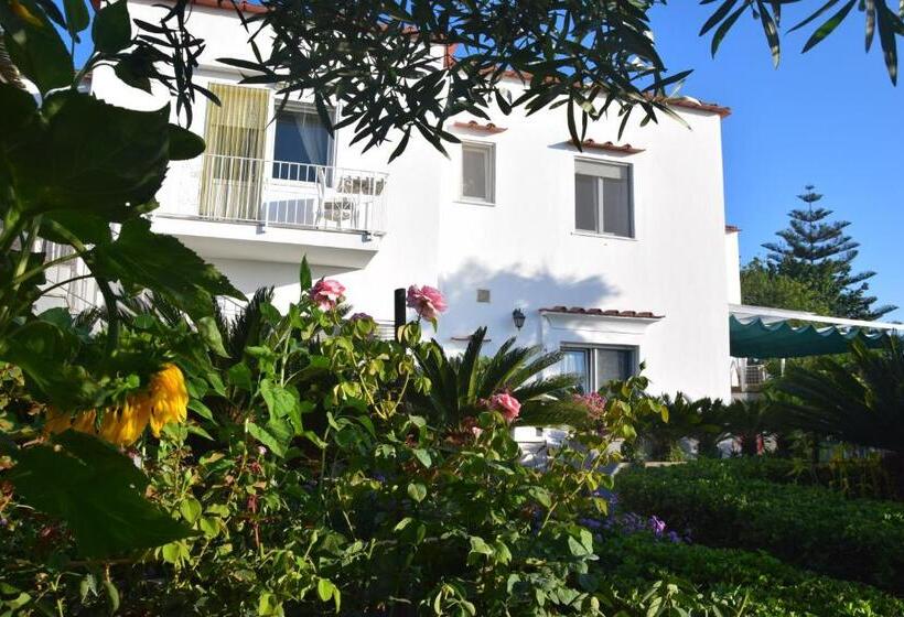 Bed and Breakfast Oasi Di Villa Damecuta