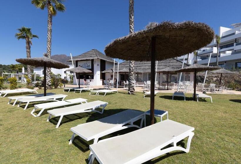 Brand New, Elegant Three Bed Apartment