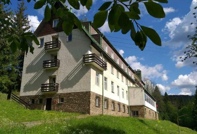 בית מלון כפרי Chata Ořovský