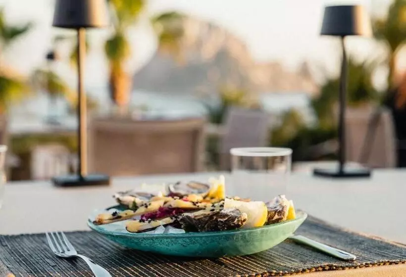 Hotelli Petunia Ibiza, A Beaumier