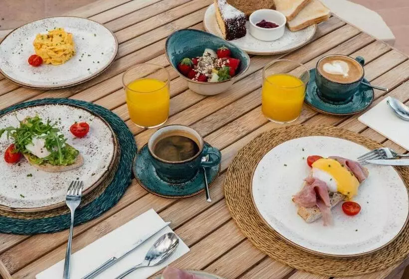 Hotelli Petunia Ibiza, A Beaumier