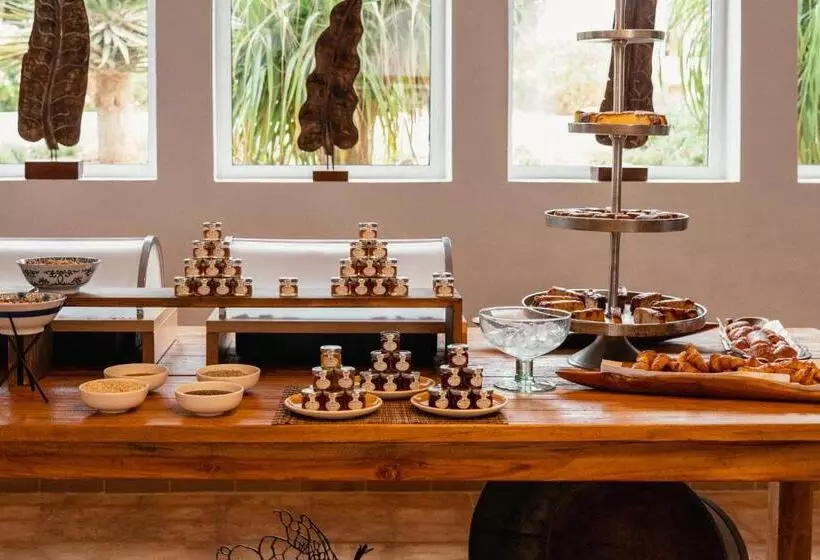 Hotelli Petunia Ibiza, A Beaumier