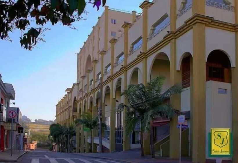 Отель Saint James Palace