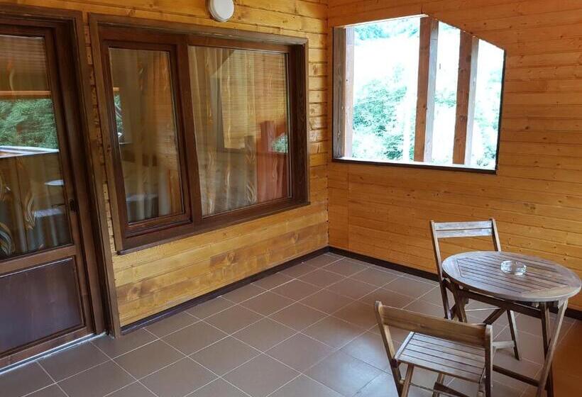 پانسیون Green Eden Lepsa