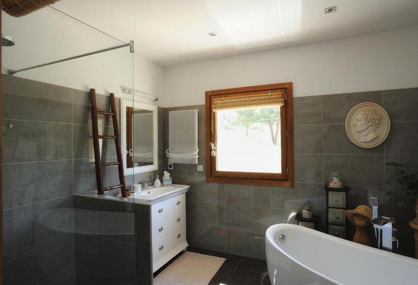 پانسیون La Ghisonaise Maison D Hôtes